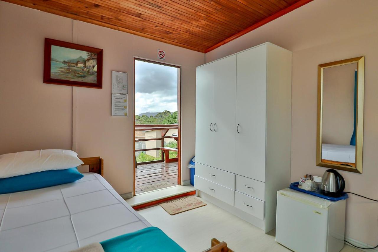 Fisherhaven Travellers Lodge Hermanus Exterior foto